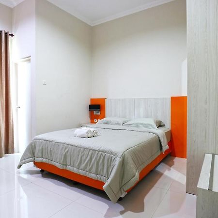 Velozip Kos Exclusive Apartment Surabaya Bagian luar foto