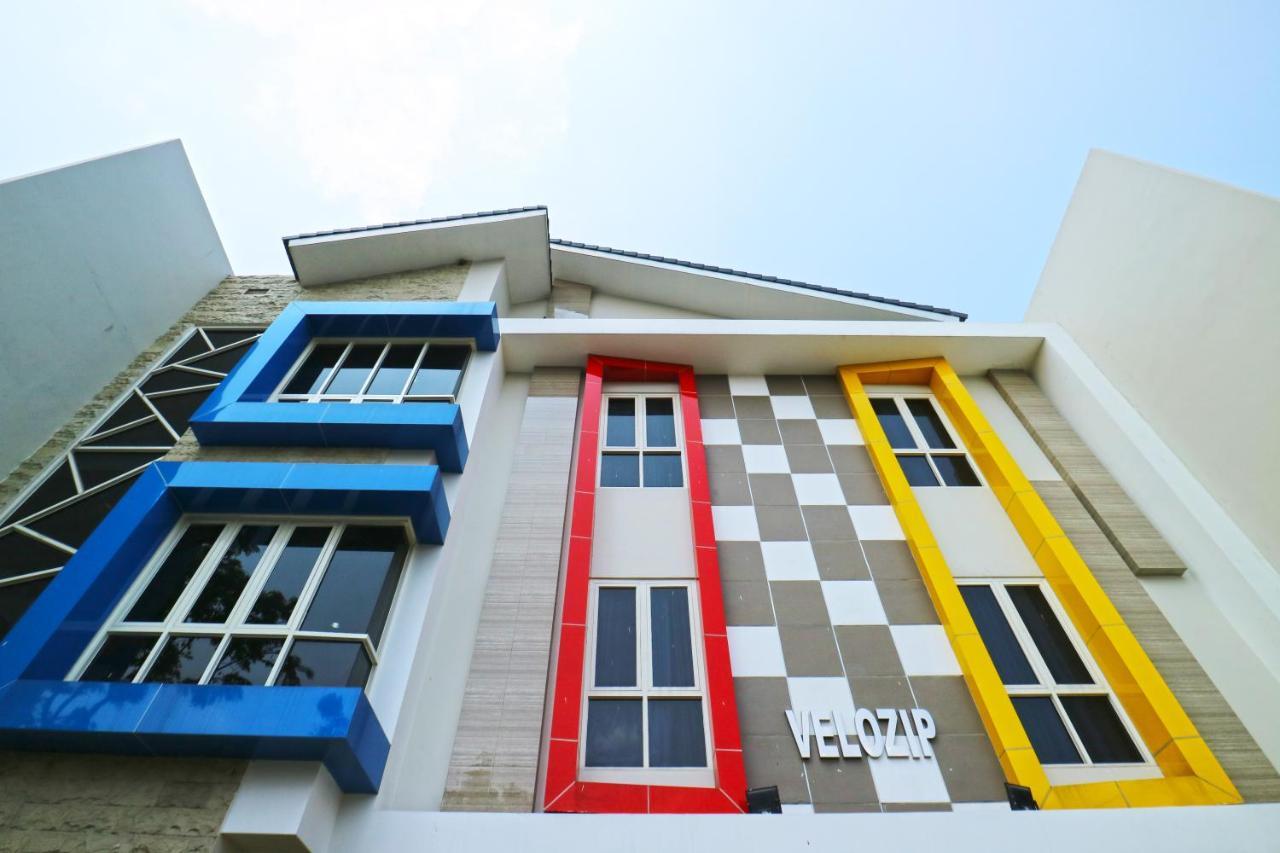 Velozip Kos Exclusive Apartment Surabaya Bagian luar foto