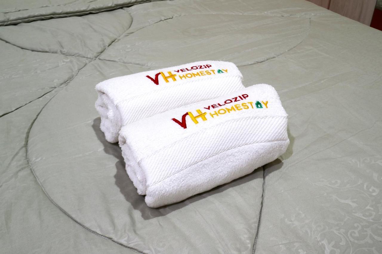 Velozip Kos Exclusive Apartment Surabaya Bagian luar foto