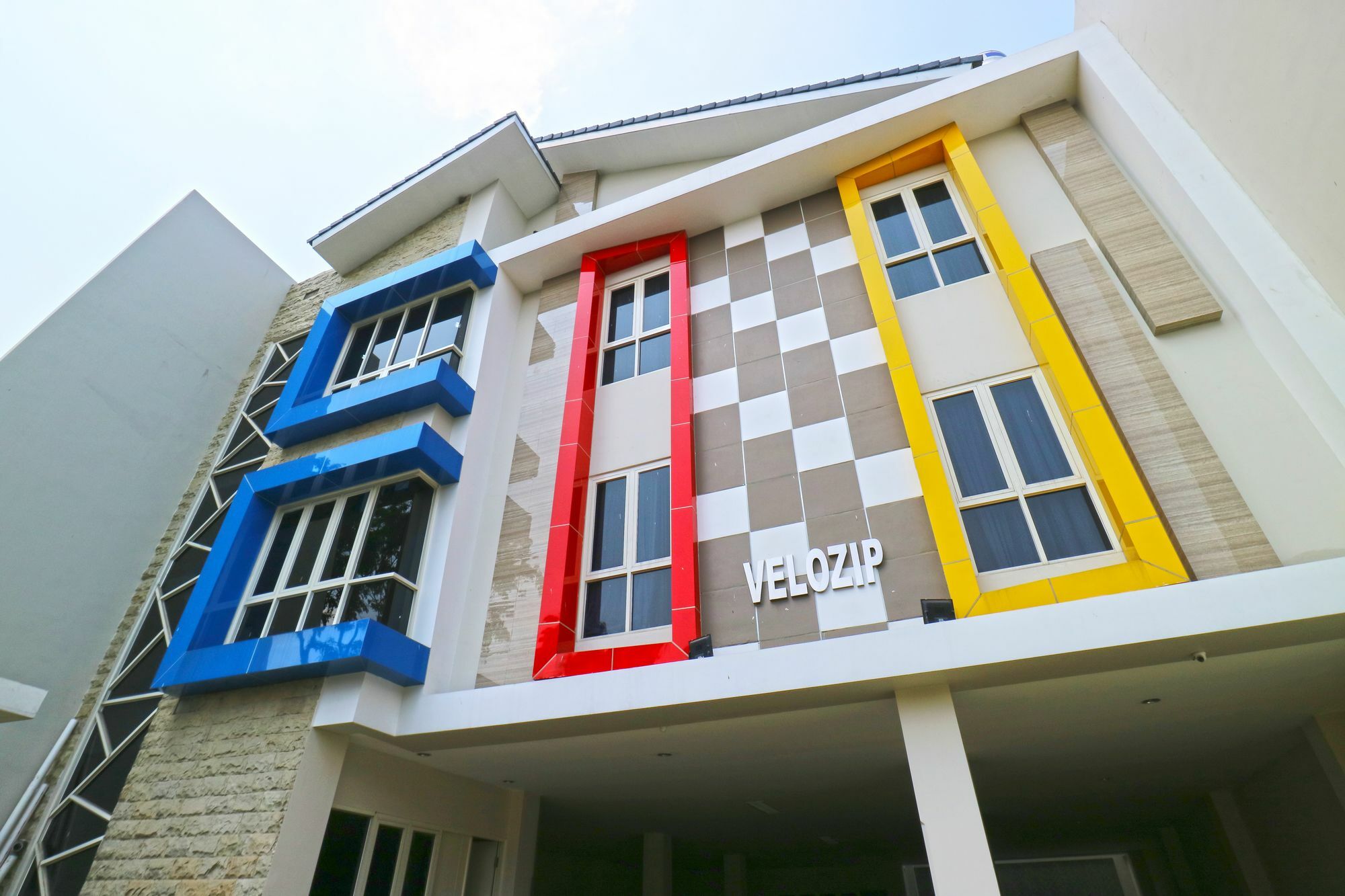 Velozip Kos Exclusive Apartment Surabaya Bagian luar foto